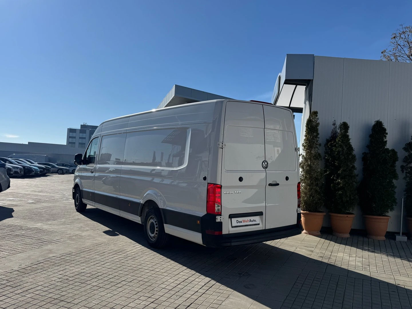 VW Crafter 35 Kasten XL TDI 16.4 m3 предно - изображение 4