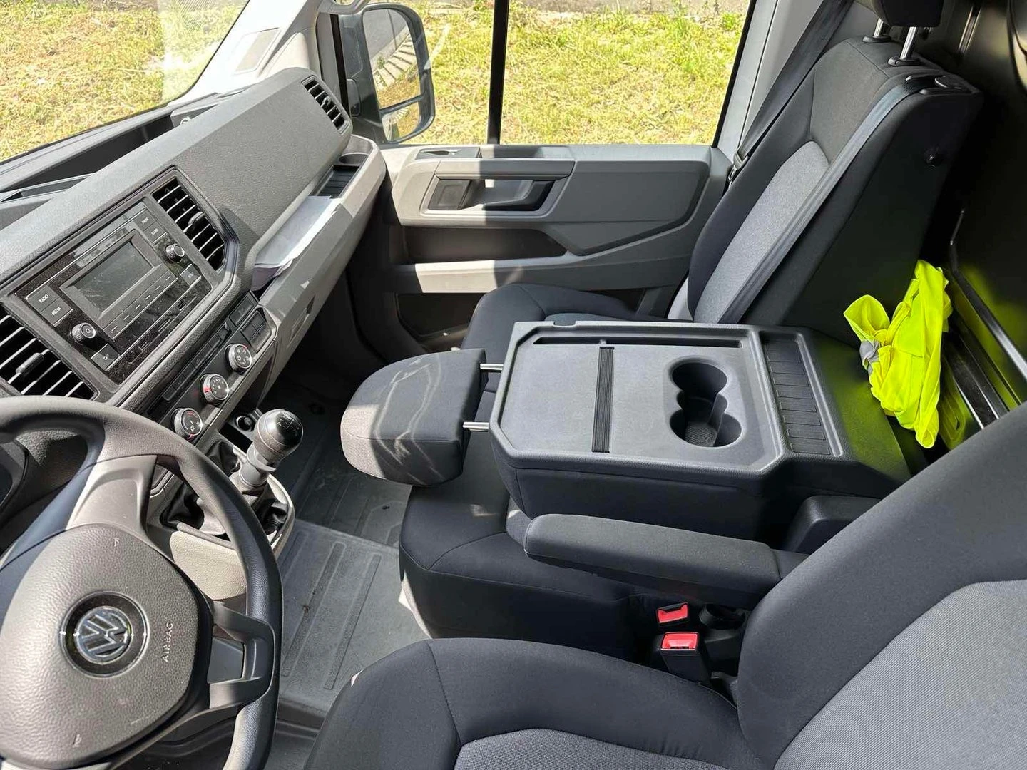VW Crafter 35 Kasten XL TDI 16.4 m3 предно - изображение 6