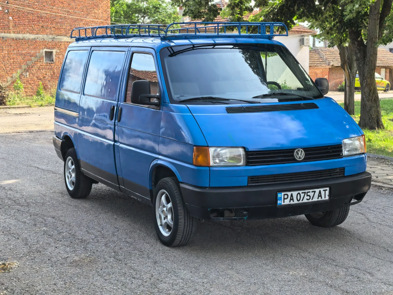 VW T4 2.4 дизел, снимка 3 - Бусове и автобуси - 54827069