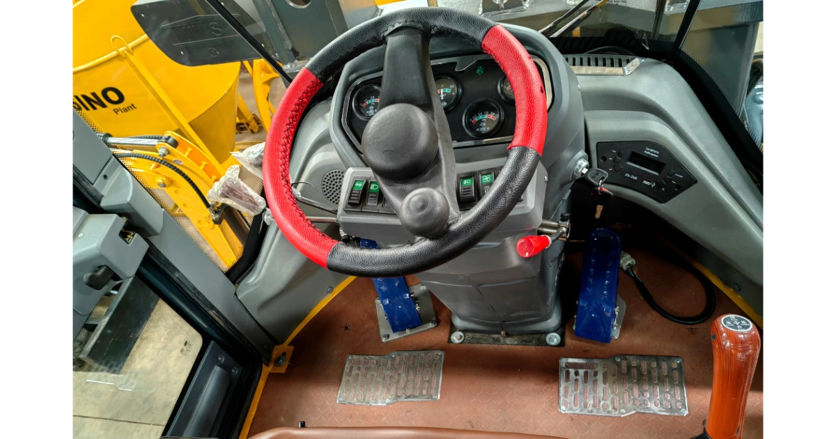   Komatsu     JF 2024   20 500    | Mobile.bg   11