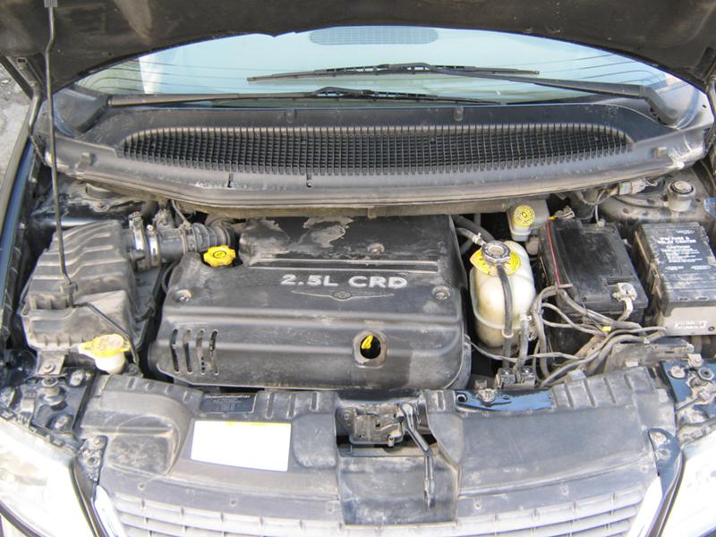 Двигател за Chrysler Voyager, снимка 1 - Части - 41990862