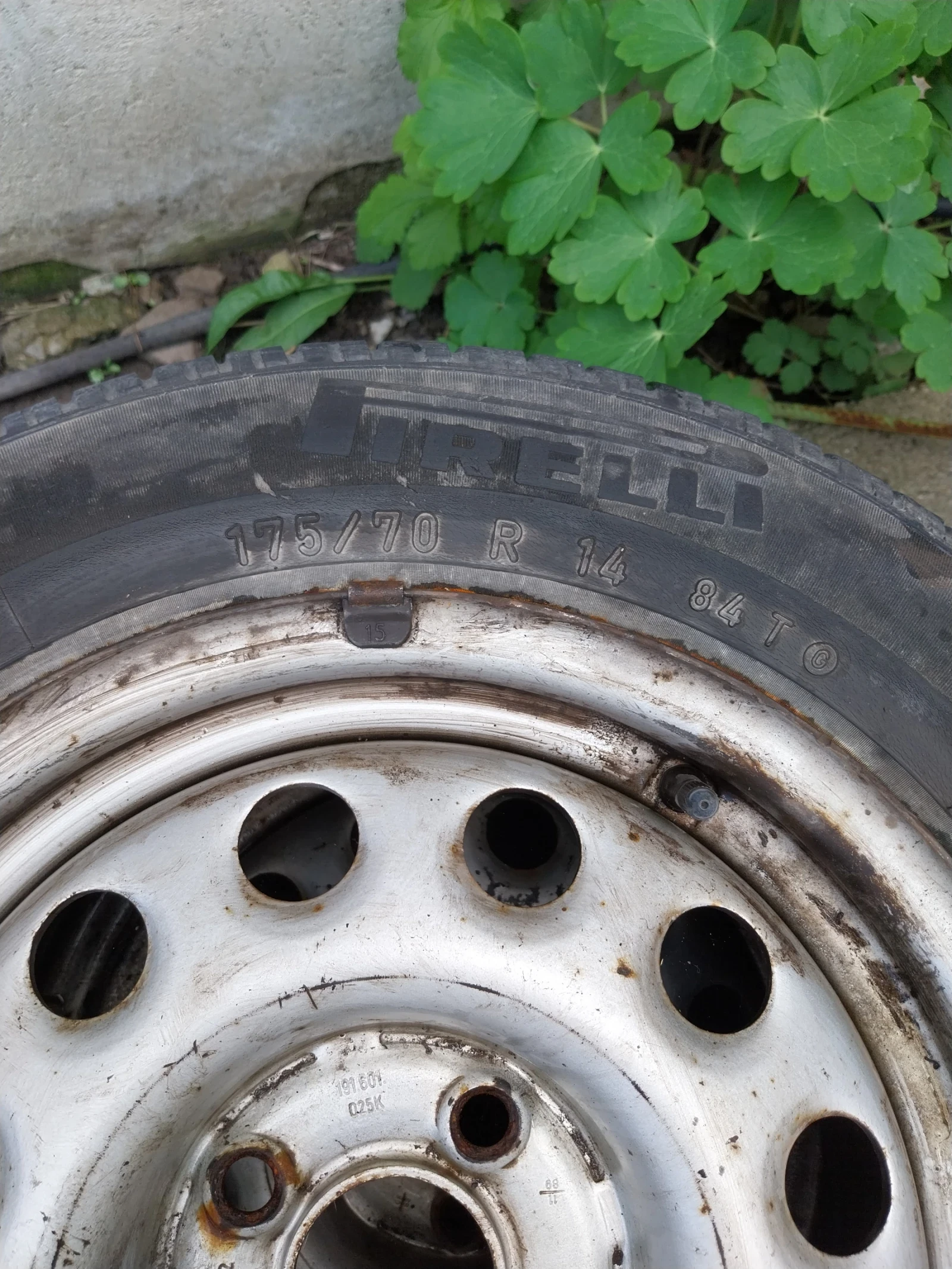���� � ������ 175/70R14 �� VW Vento | Mobile.bg � ����������� 4