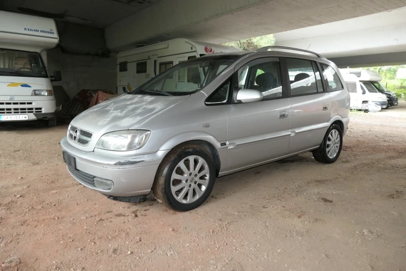 Opel Zafira 2.2DTI 125кс 7-МЕСТА ELEGANCE, снимка 8 - Автомобили и джипове - 45915946