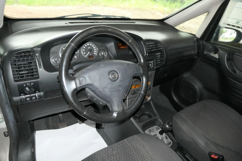 Opel Zafira 2.2DTI 125кс 7-МЕСТА ELEGANCE, снимка 9 - Автомобили и джипове - 45915946