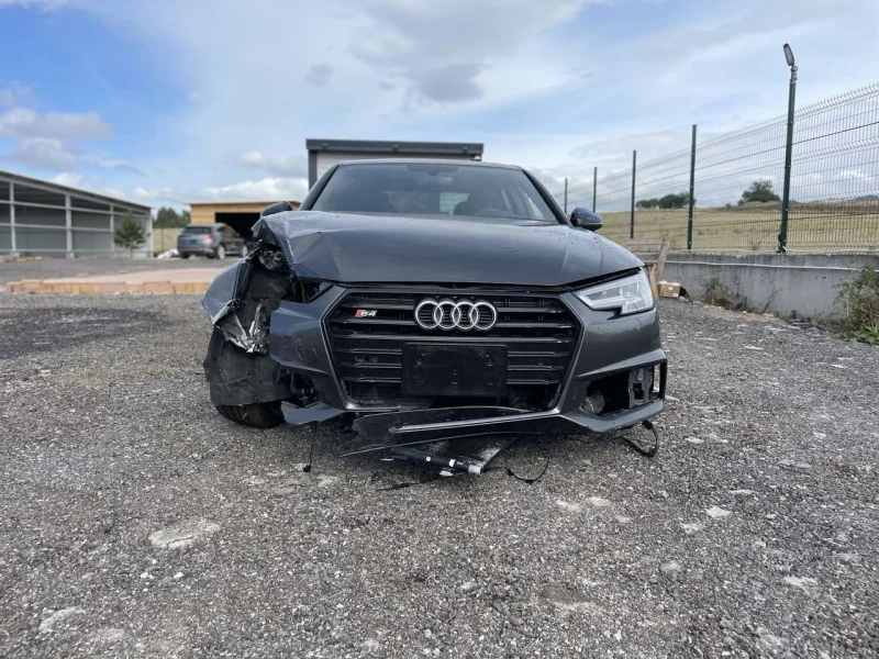 Audi S4 НАЛИЧЕН В СОФИЯ, снимка 8 - Автомобили и джипове - 47638879