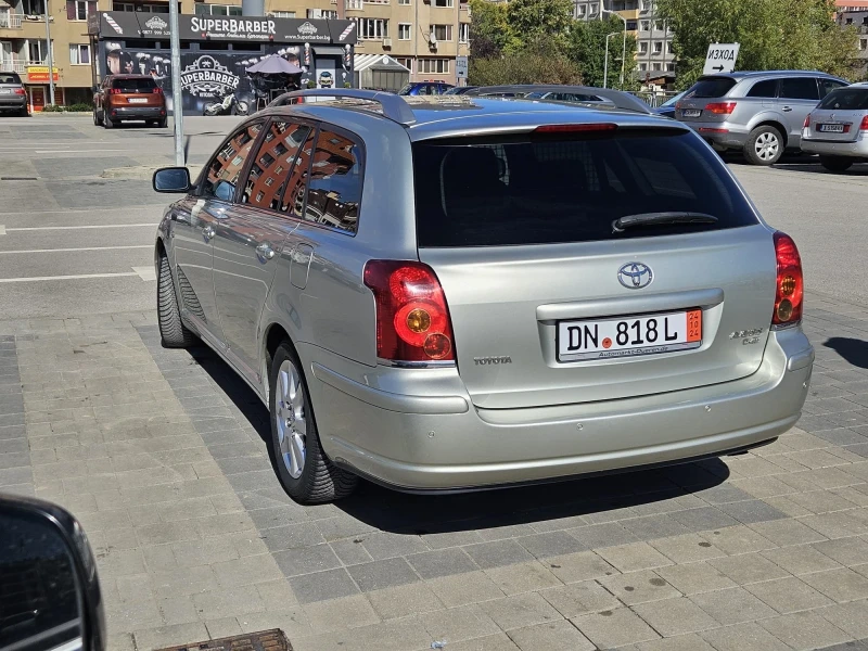 Toyota Avensis T25, снимка 5 - Автомобили и джипове - 47587927