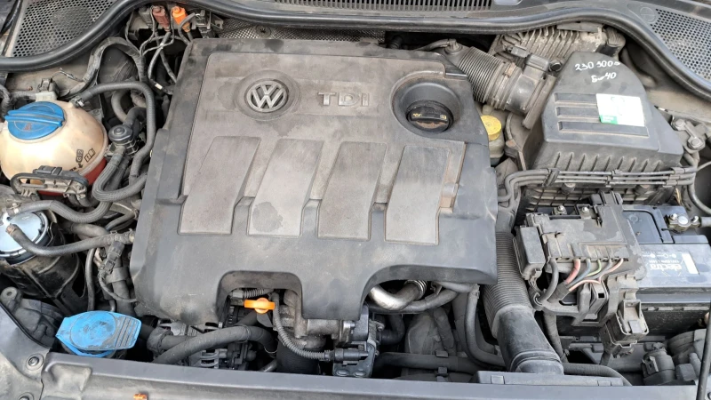 VW Polo 1.6 TDI 90кс.EURO 5, снимка 11 - Автомобили и джипове - 47721394