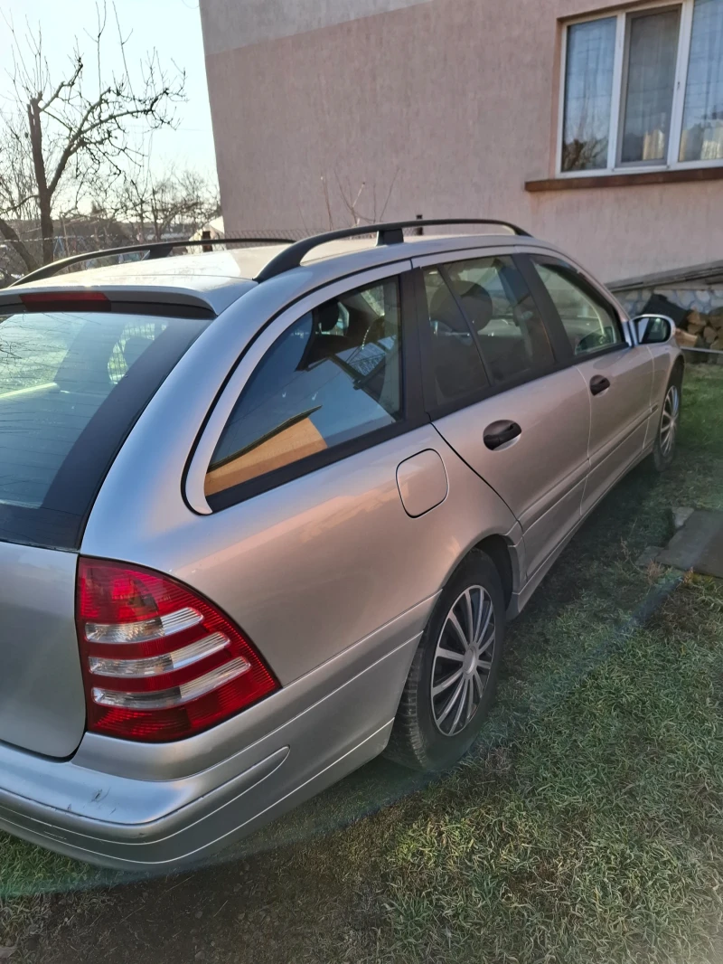 Mercedes-Benz C 180, снимка 11 - Автомобили и джипове - 49065279