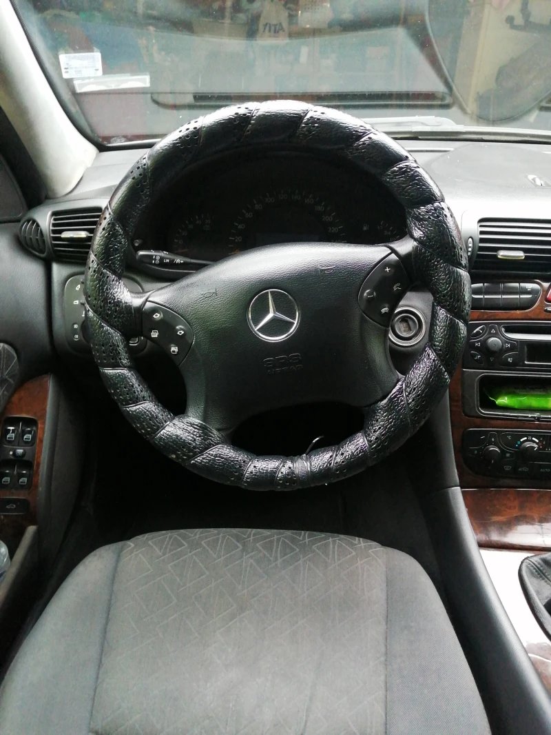 Mercedes-Benz C 270, снимка 10 - Автомобили и джипове - 52161766