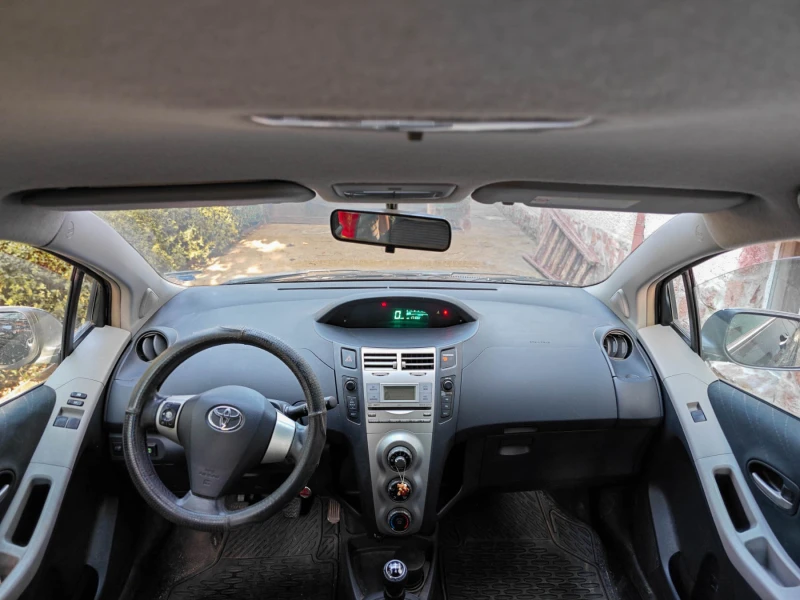 Toyota Yaris, снимка 6 - Автомобили и джипове - 52461433