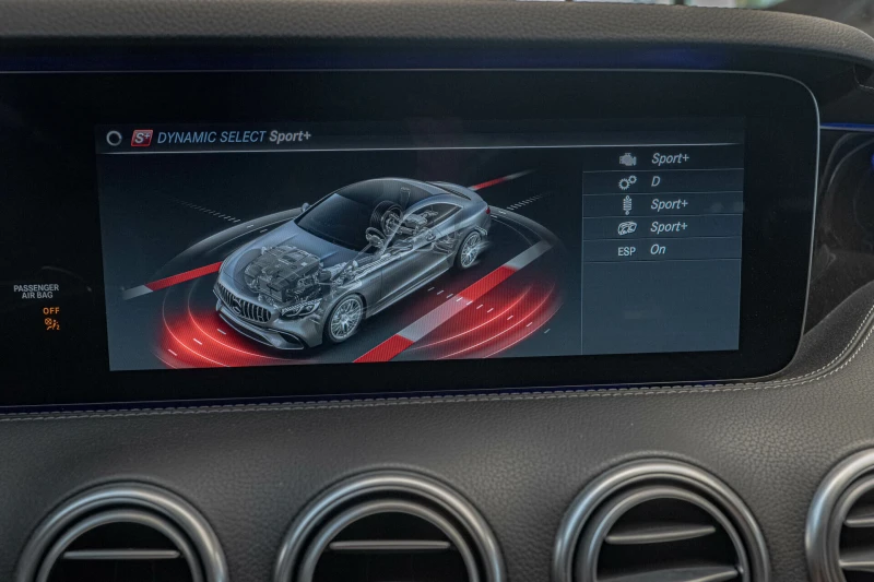 Mercedes-Benz S 63 AMG Coupe/Burmester/AirMatic/HuD/Камера360/53000КМ/4M+, снимка 11 - Автомобили и джипове - 52008022