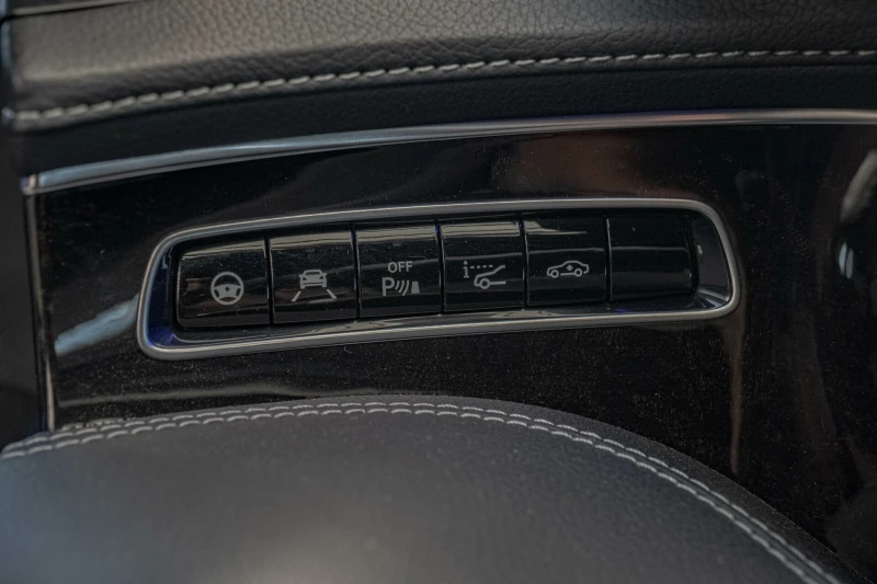 Mercedes-Benz S 63 AMG Coupe/Burmester/AirMatic/HuD/Камера360/53000КМ/4M+, снимка 7 - Автомобили и джипове - 52008022