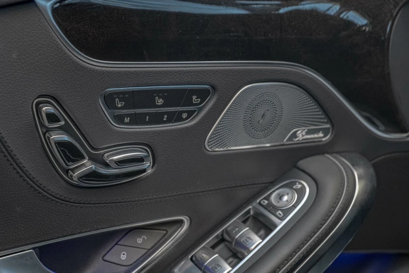 Mercedes-Benz S 63 AMG Coupe/Burmester/AirMatic/HuD/Камера360/53000КМ/4M+, снимка 6 - Автомобили и джипове - 52008022