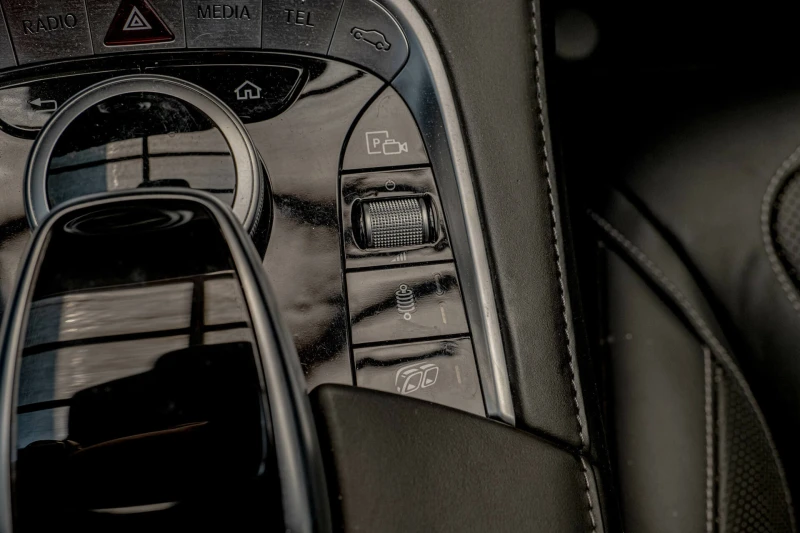 Mercedes-Benz S 63 AMG Coupe/Burmester/AirMatic/HuD/Камера360/53000КМ/4M+, снимка 9 - Автомобили и джипове - 52008022