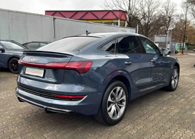 Audi E-Tron Quatro/Sportback/S line/Black Night/Hud/Kam, снимка 4 - Автомобили и джипове - 52787239