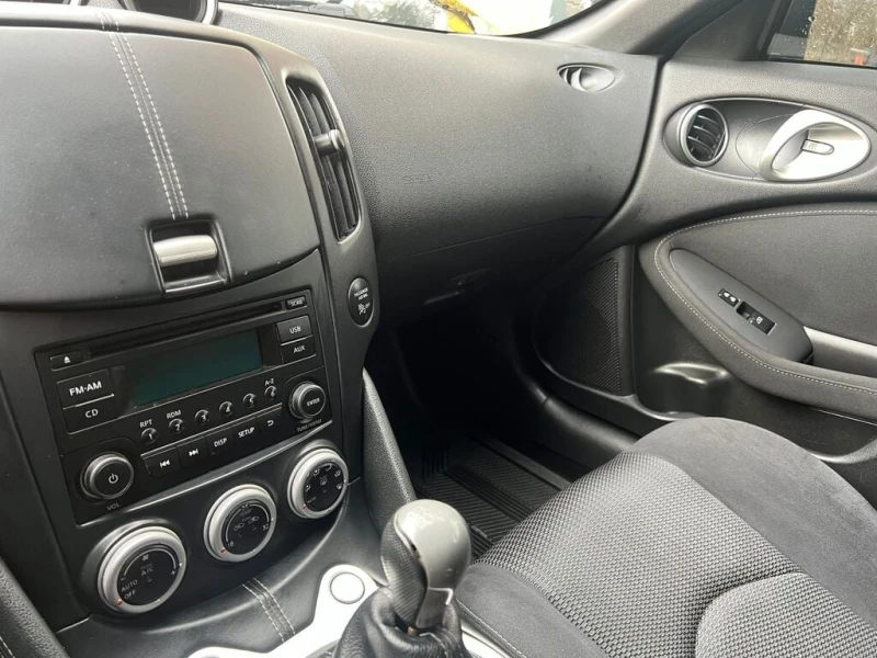 Nissan 370Z * 2dr Cpe Man * CARFAX * ЦЕНА ДО БГ, снимка 12 - Автомобили и джипове - 52915019