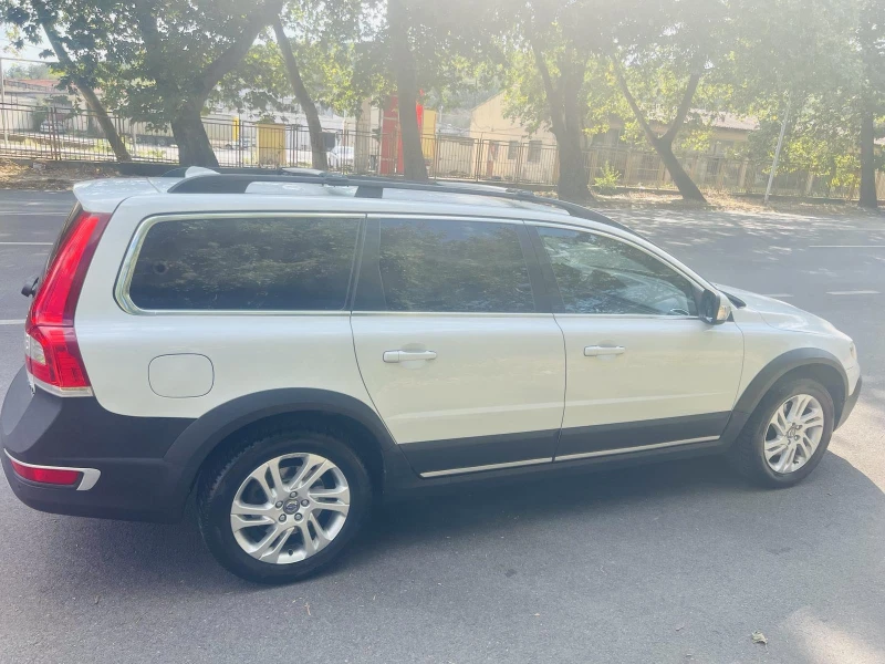 Volvo Xc70 2.4D - D4 - 5 цилиндъра, снимка 2 - Автомобили и джипове - 53114077