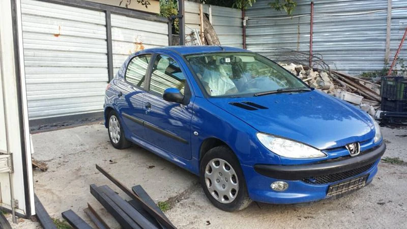 Peugeot 206 1.4 hdi на части, снимка 1 - Автомобили и джипове - 19479560