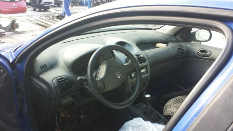 Peugeot 206 1.4 hdi на части, снимка 5 - Автомобили и джипове - 19479560