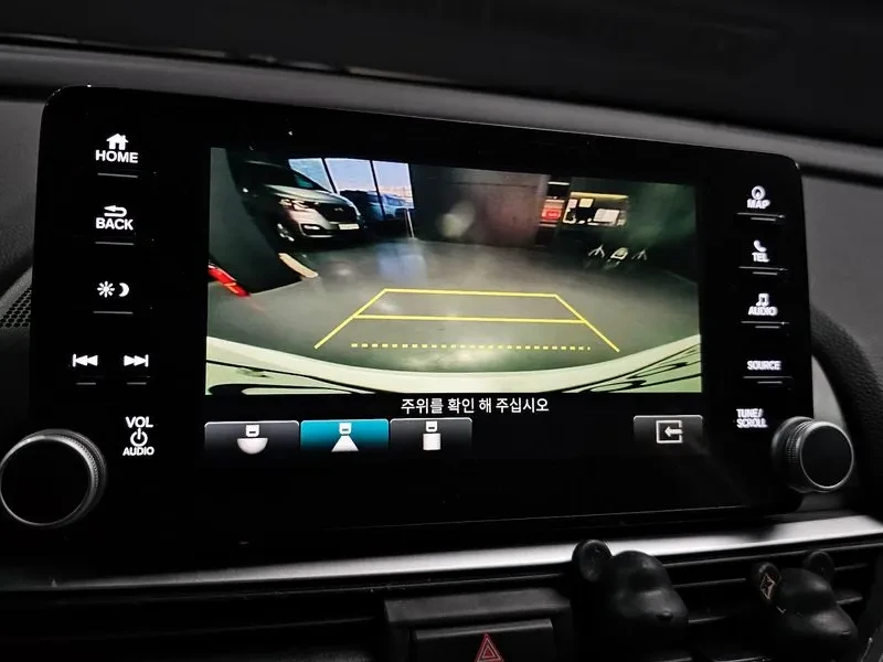 Honda Accord Touring 2.0 Хибрид, снимка 6 - Автомобили и джипове - 55642597
