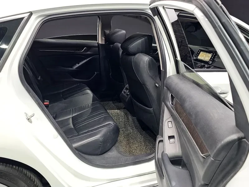 Honda Accord Touring 2.0 Хибрид, снимка 9 - Автомобили и джипове - 55642597