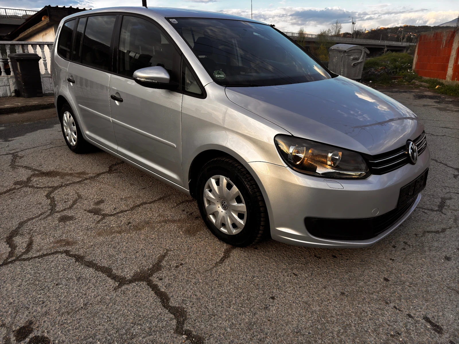 VW Touran 1.6 TDI 105hp Euro 5 - изображение 3