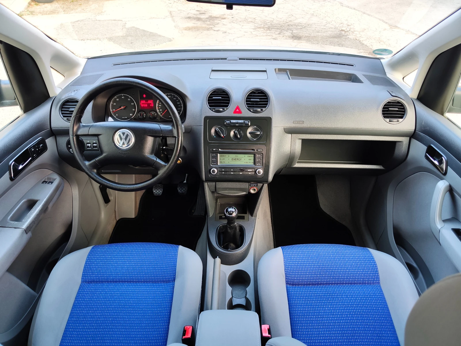 VW Caddy LIFE 1.4i 75К.С. 6+ 1, снимка 9 - Автомобили и джипове - 55181187