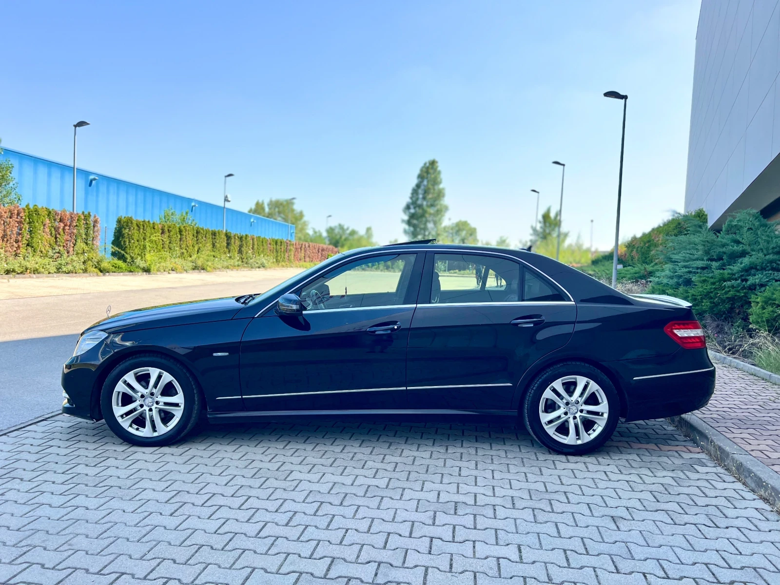 Mercedes-Benz E 220 CDI-Лизинг през Уникредит  по 350лв на месец - изображение 4