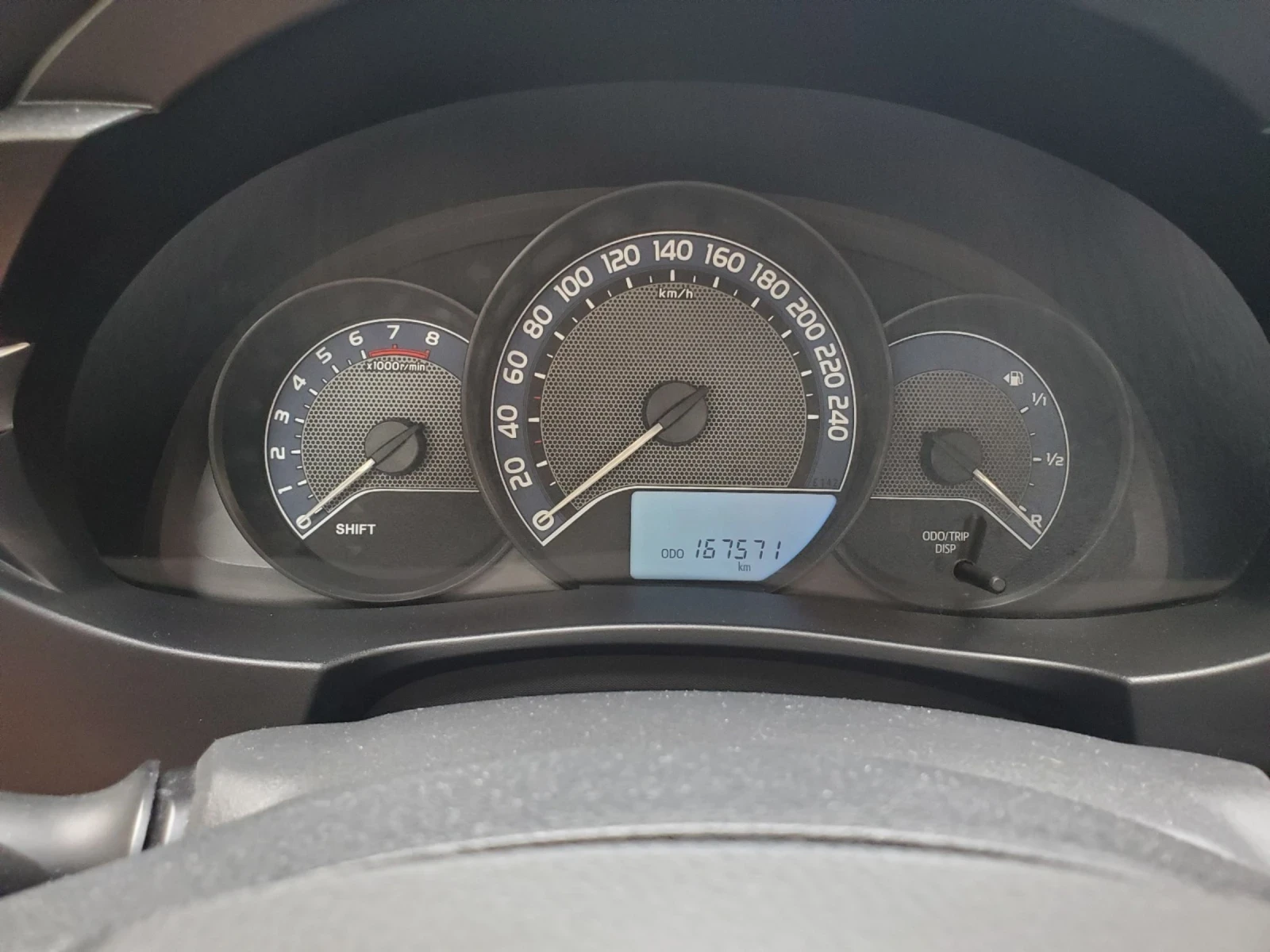 Toyota Corolla 1.33, газ /бензин - изображение 7