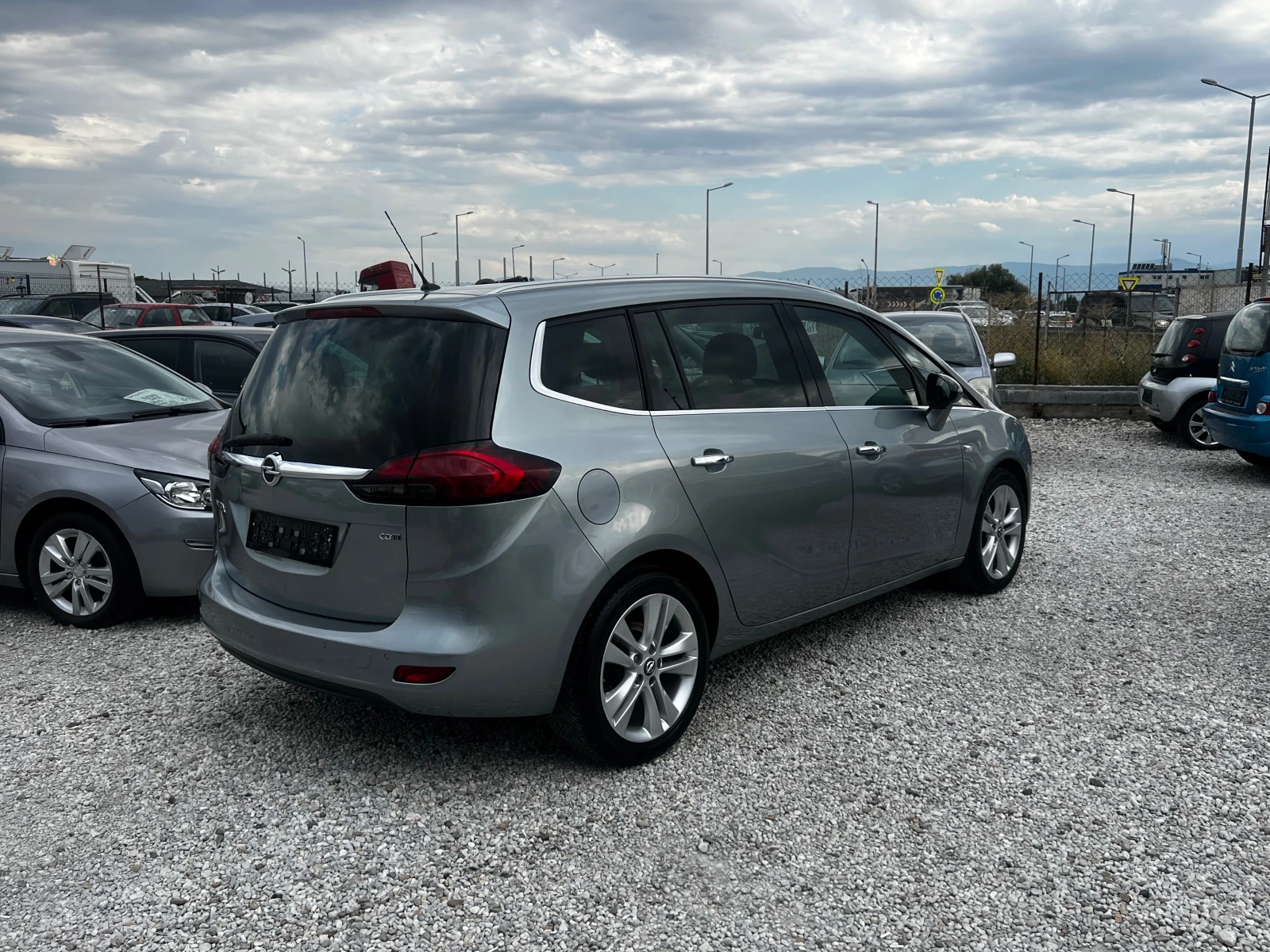 Opel Zafira ЛИЗИНГ-7 МЕСТА-КОЖА-КЛИМАТРОНИК - изображение 4