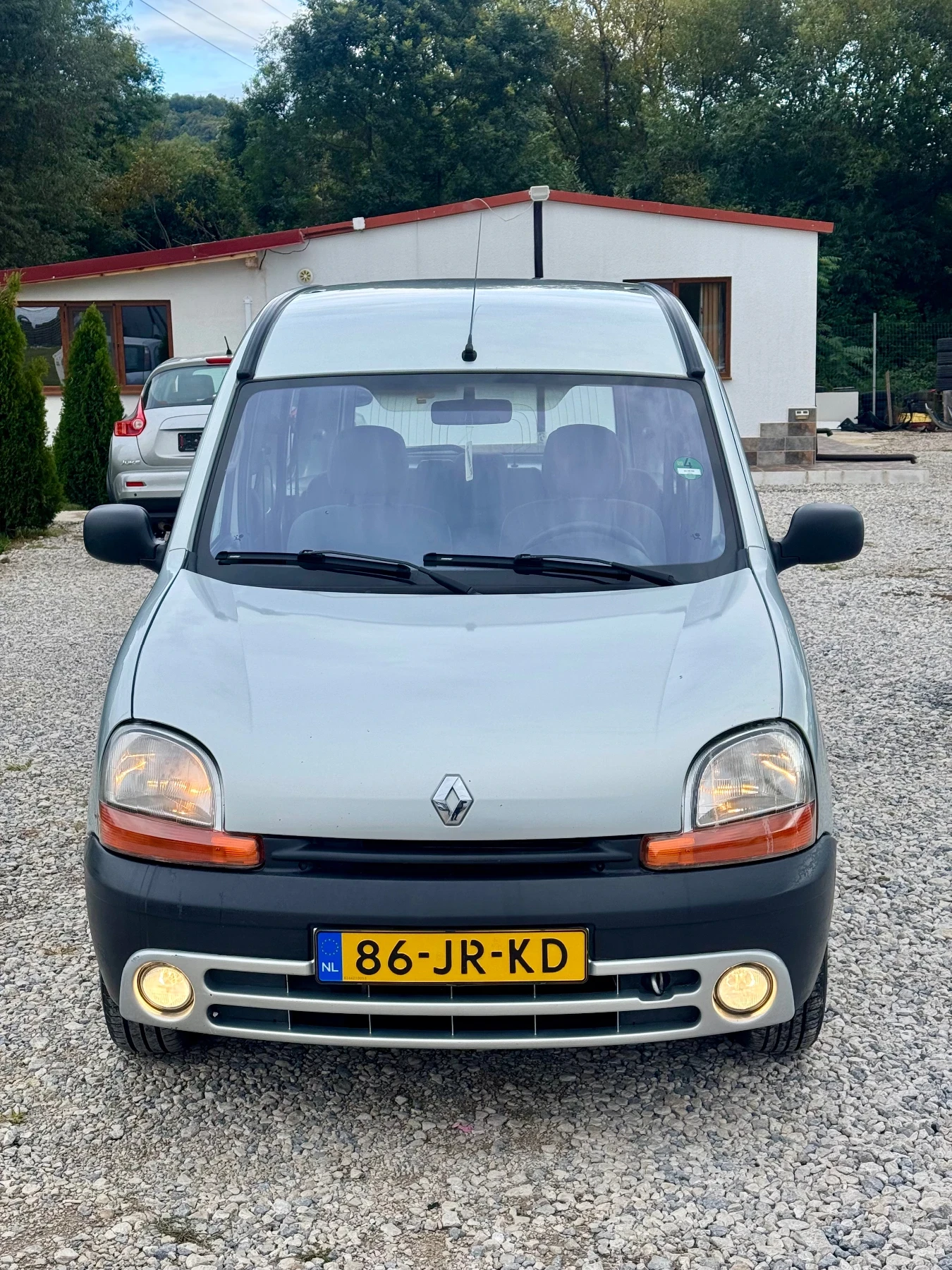 Renault Kangoo 1.4 ENERGY АВТОМАТ 171000км - изображение 2