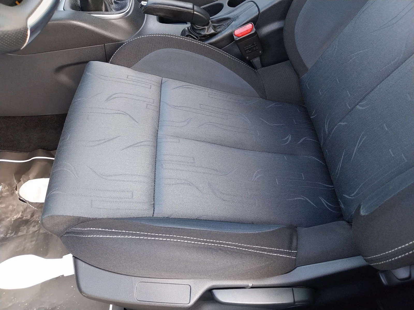 Citroen C4 1.6 HDI - изображение 9