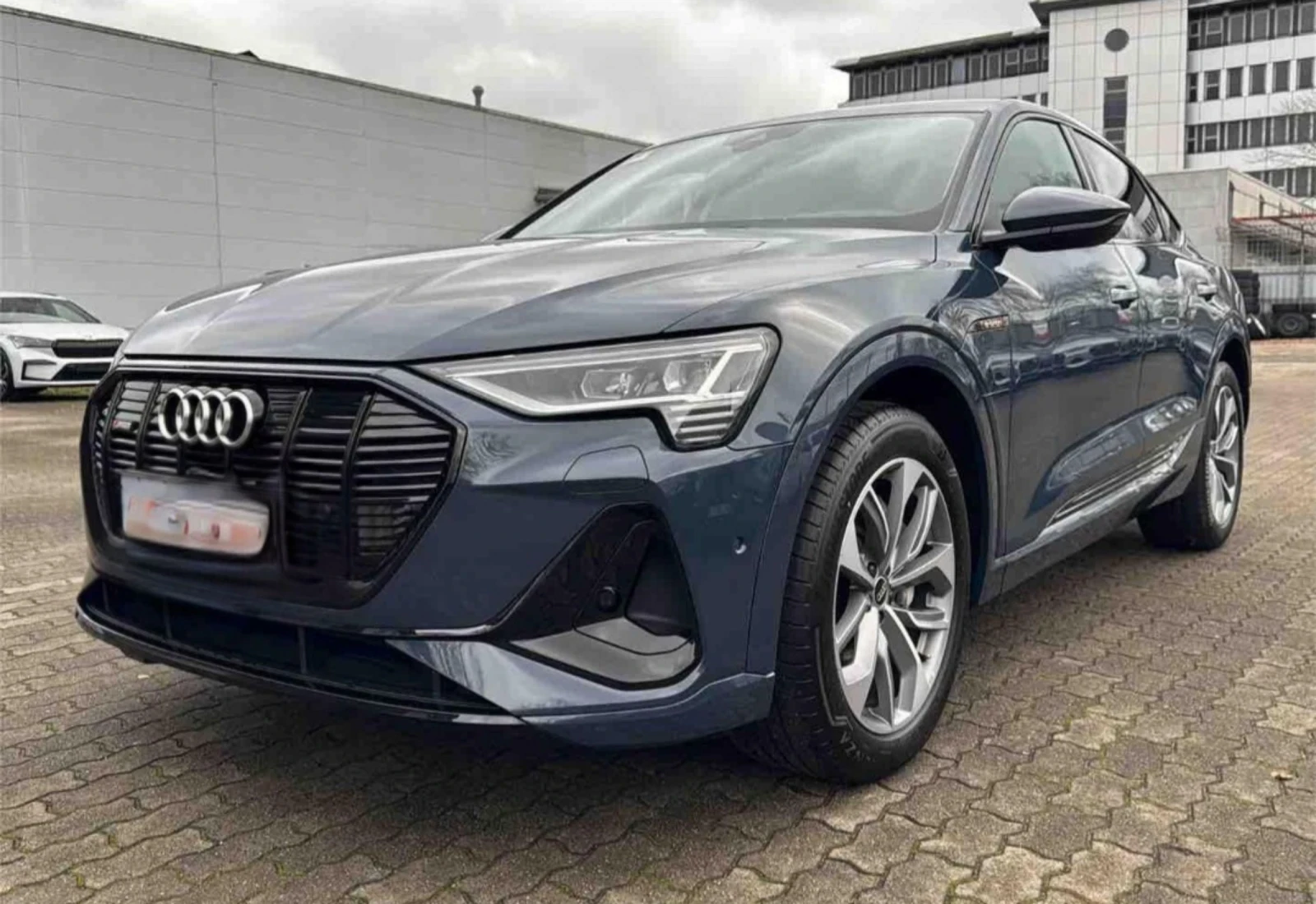 Audi E-Tron Quatro/Sportback/S line/Black Night/Hud/Kam - изображение 3