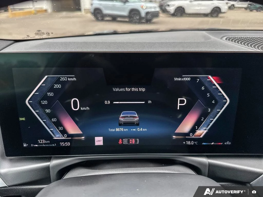 BMW 330 * 330i xDrive | HEATED SEATS & STEERING | SUNROOF  | Mobile.bg � ����������� 17