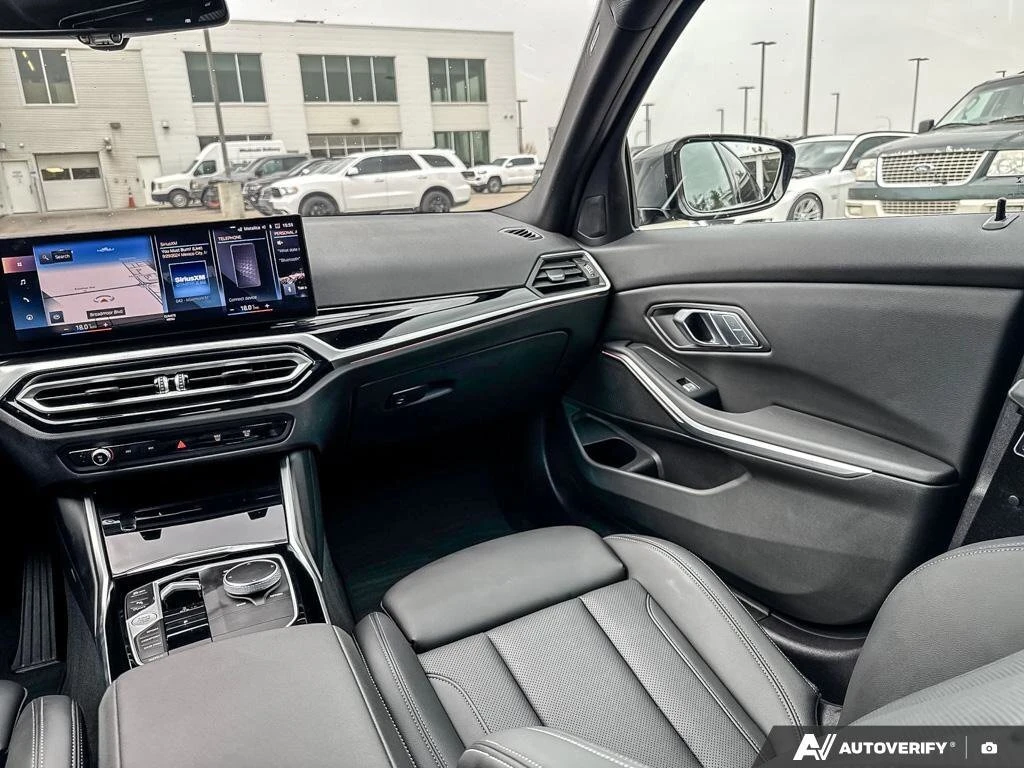 BMW 330 * 330i xDrive | HEATED SEATS & STEERING | SUNROOF  | Mobile.bg � ����������� 13