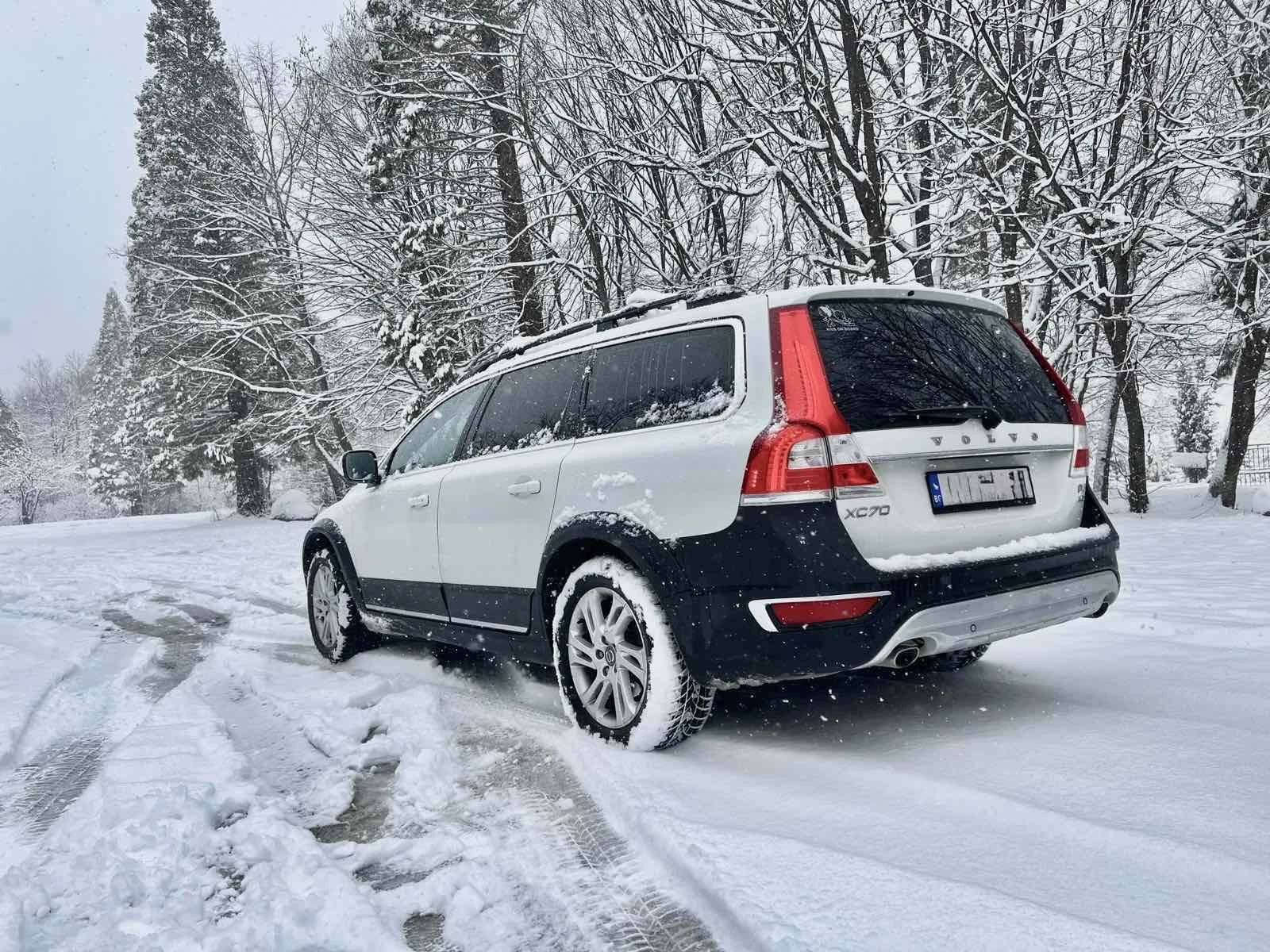 Volvo Xc70 2.4D - D4 - 5 цилиндъра, снимка 2 - Автомобили и джипове - 55470104