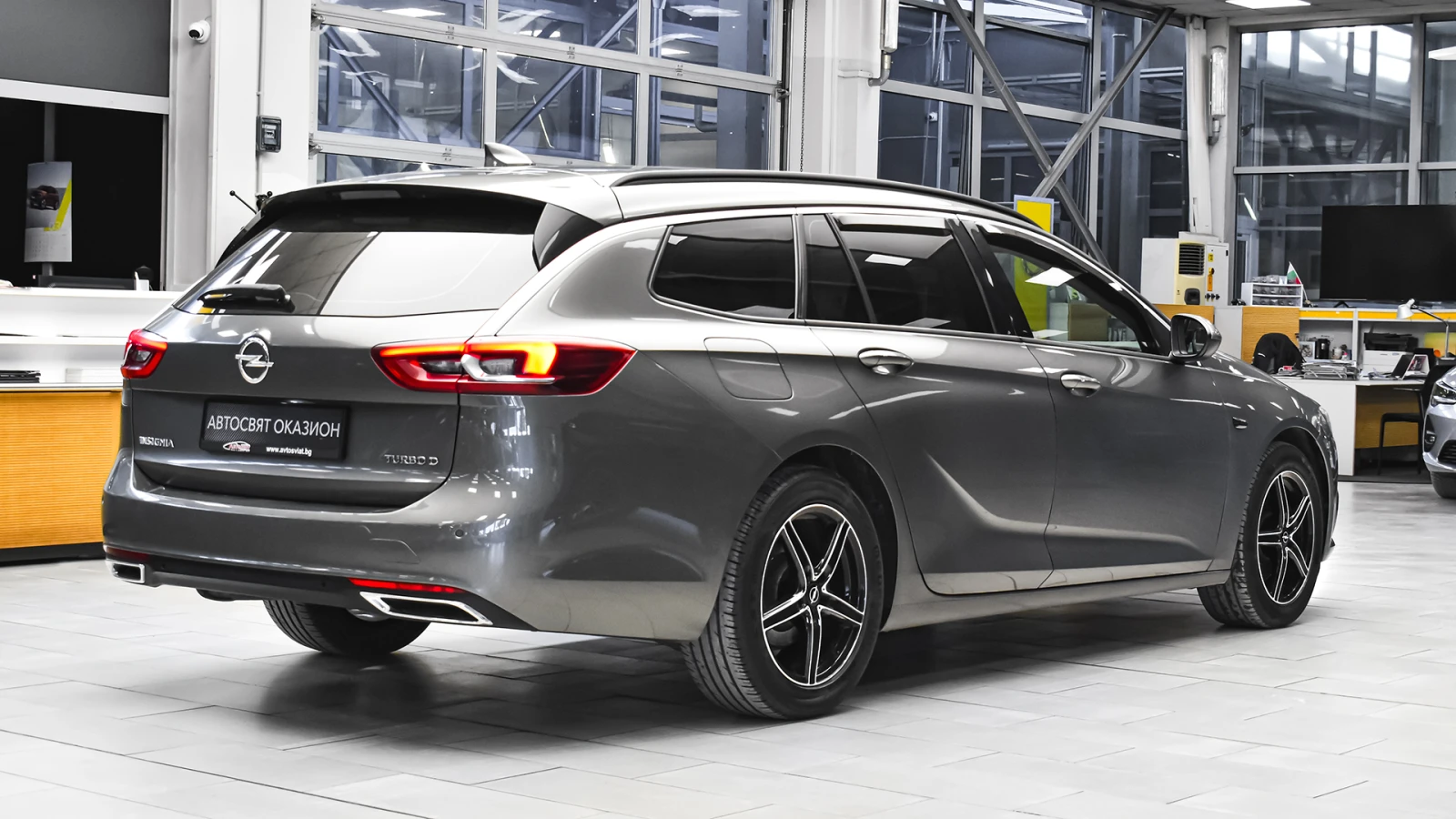 Opel Insignia Sports Tourer 1.6 CDTi Enjoy, снимка 6 - Автомобили и джипове - 53800268