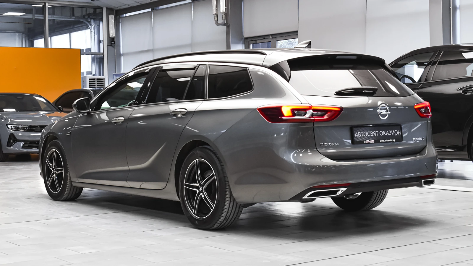 Opel Insignia Sports Tourer 1.6 CDTi Enjoy, снимка 7 - Автомобили и джипове - 53800268