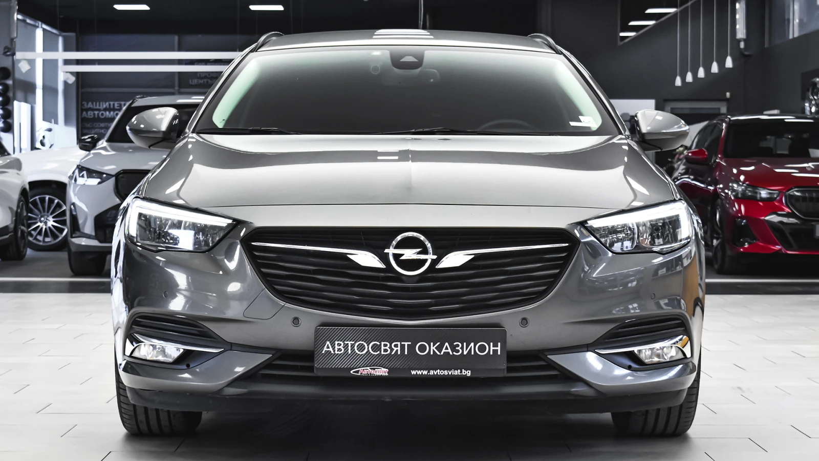 Opel Insignia Sports Tourer 1.6 CDTi Enjoy, снимка 2 - Автомобили и джипове - 53800268