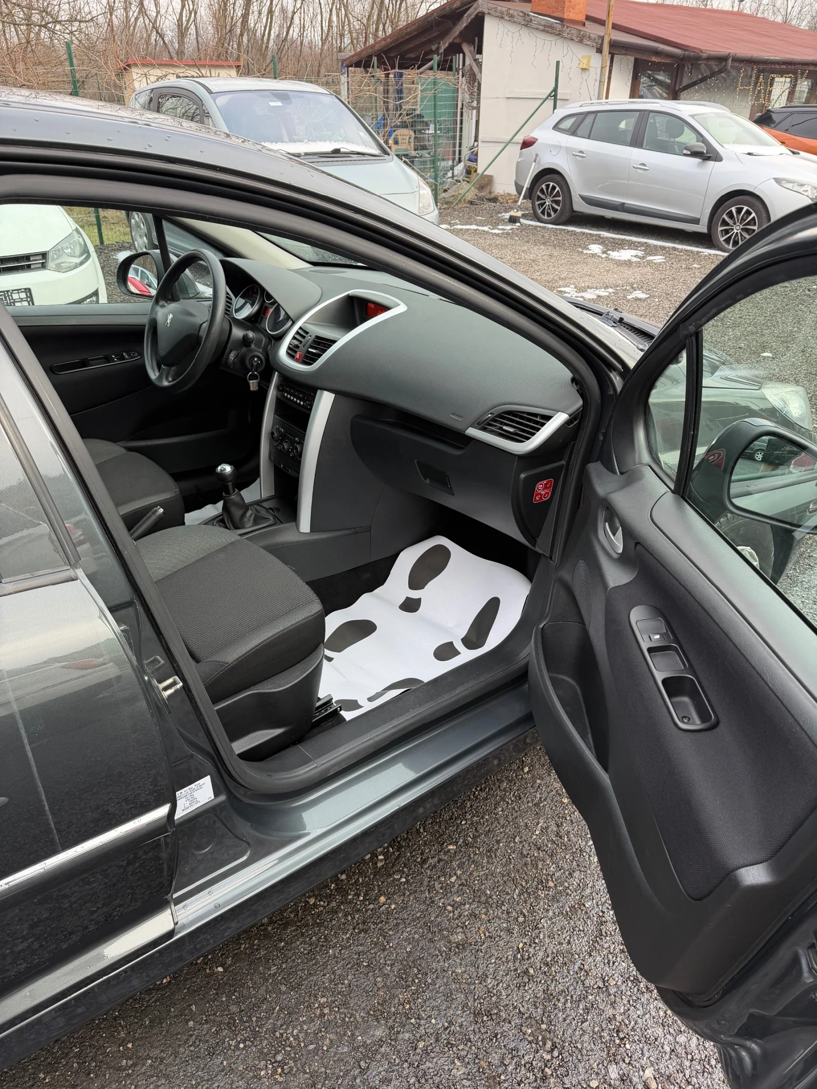 Peugeot 207 BRC Газ Нова! Само 94000км!, снимка 8 - Автомобили и джипове - 53888664