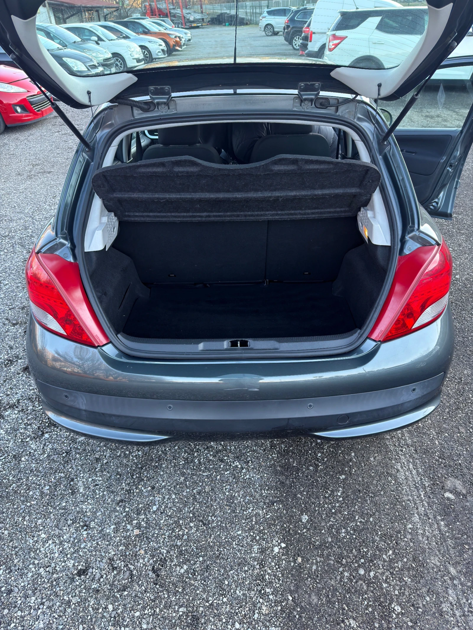 Peugeot 207 BRC Газ Нова! Само 94000км!, снимка 12 - Автомобили и джипове - 53888664