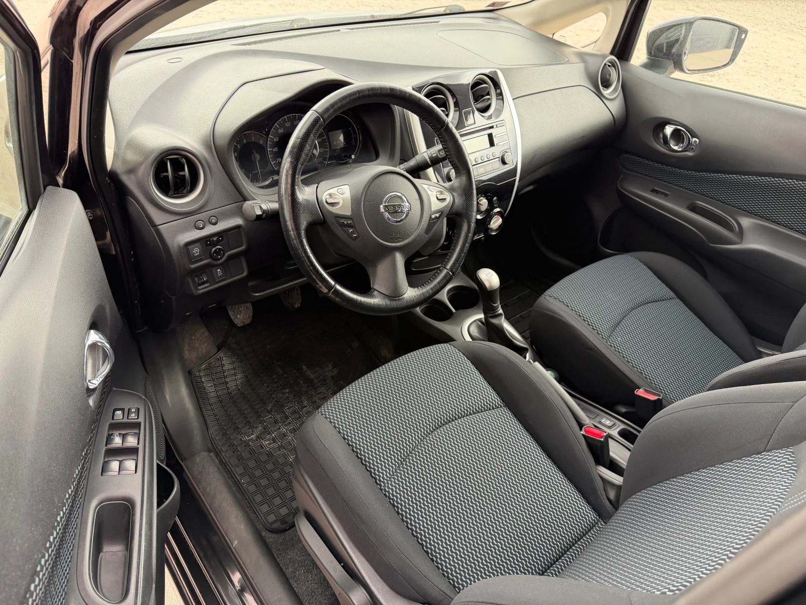 Nissan Note 1.2/80кс EVRO5 Климатик, снимка 9 - Автомобили и джипове - 53924095