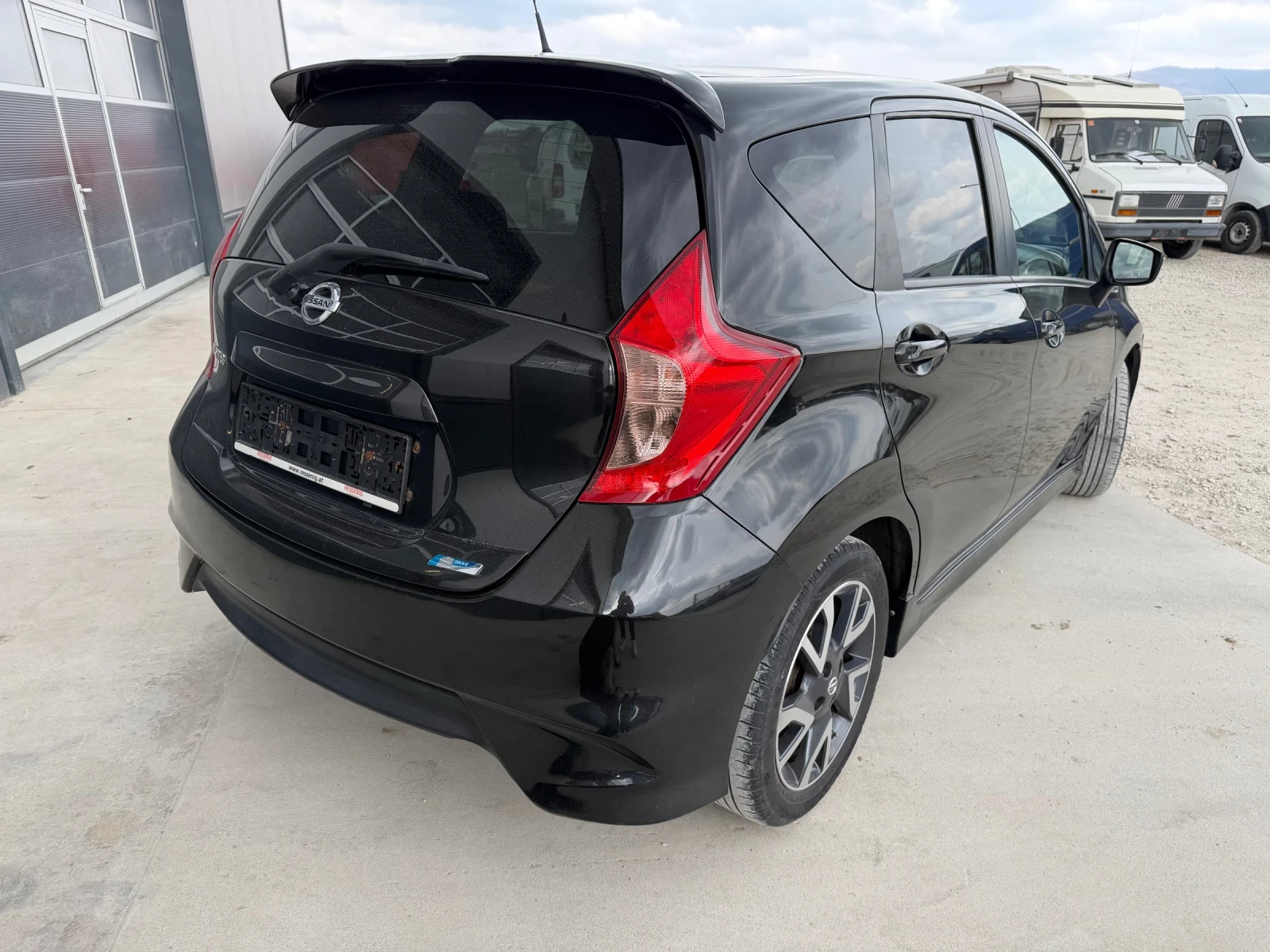 Nissan Note 1.2/80кс EVRO5 Климатик, снимка 7 - Автомобили и джипове - 53924095