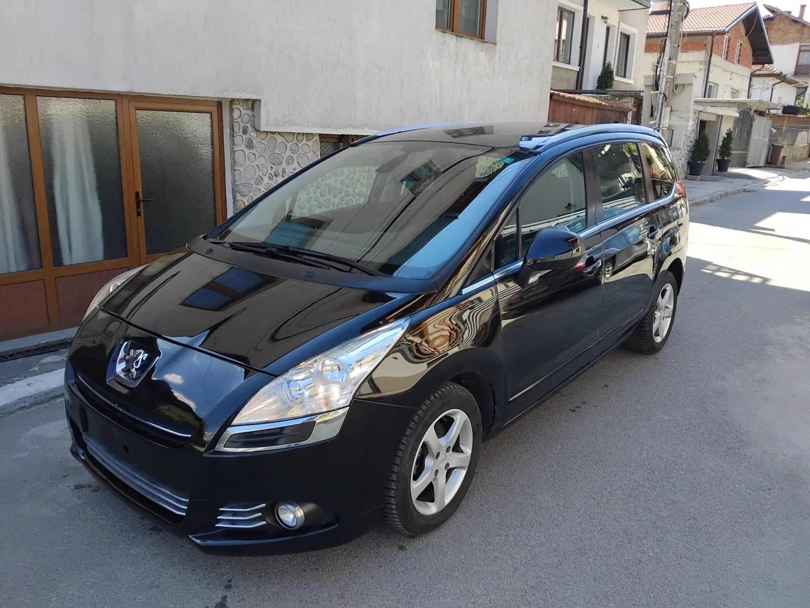 Peugeot 5008 1.6 HDI, снимка 2 - Автомобили и джипове - 54722202
