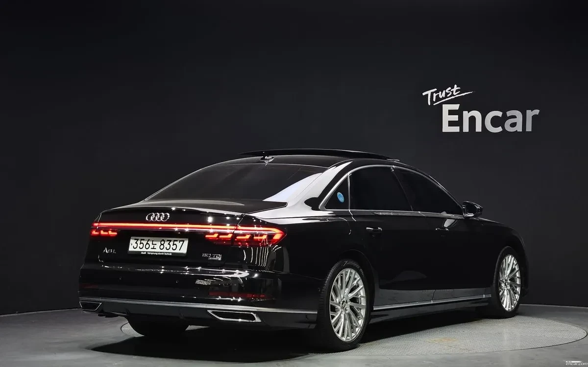 Audi A8 3.0TDI * ОБДУХВАНЕ * ДИСТРОНИК * TV * ПАНОРАМА * , снимка 2 - Автомобили и джипове - 55322057