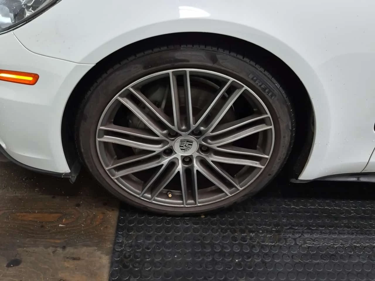 Porsche Panamera * 4S * ЧЕРВЕН САЛОН* ОБДУХВАНЕ* ПАНОРАМА* , снимка 15 - Автомобили и джипове - 55458866