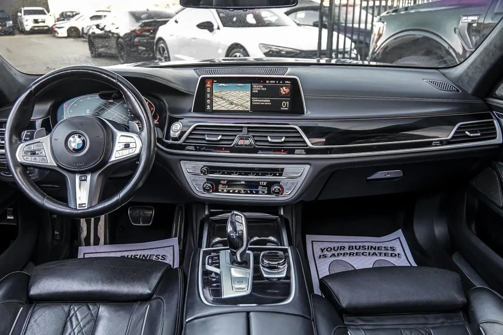 BMW 750 XDRIVE M SPORT+ HEAD UP 360CAM FULL, снимка 9 - Автомобили и джипове - 55640069