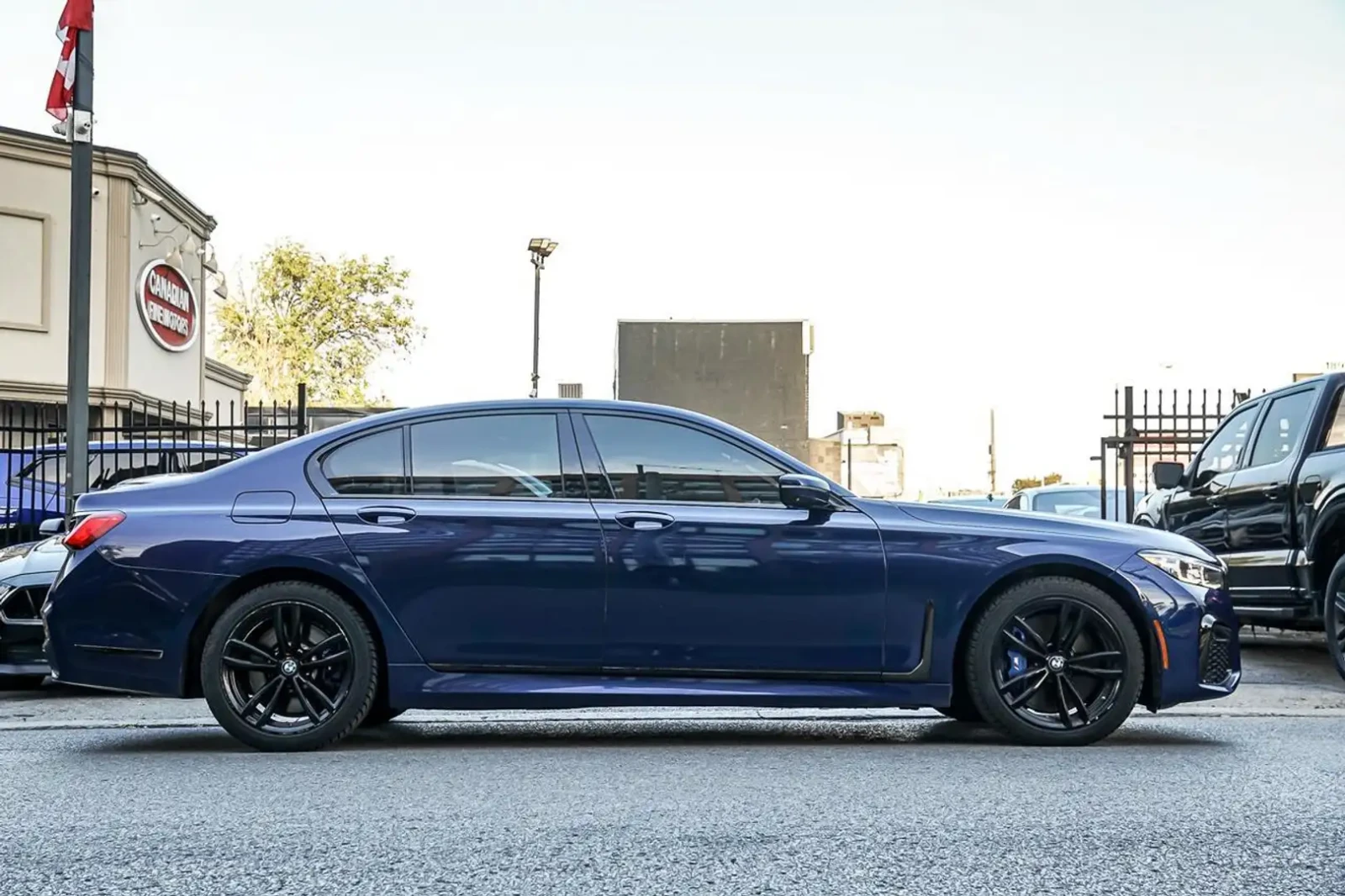 BMW 750 XDRIVE M SPORT+ HEAD UP 360CAM FULL, снимка 5 - Автомобили и джипове - 55640069