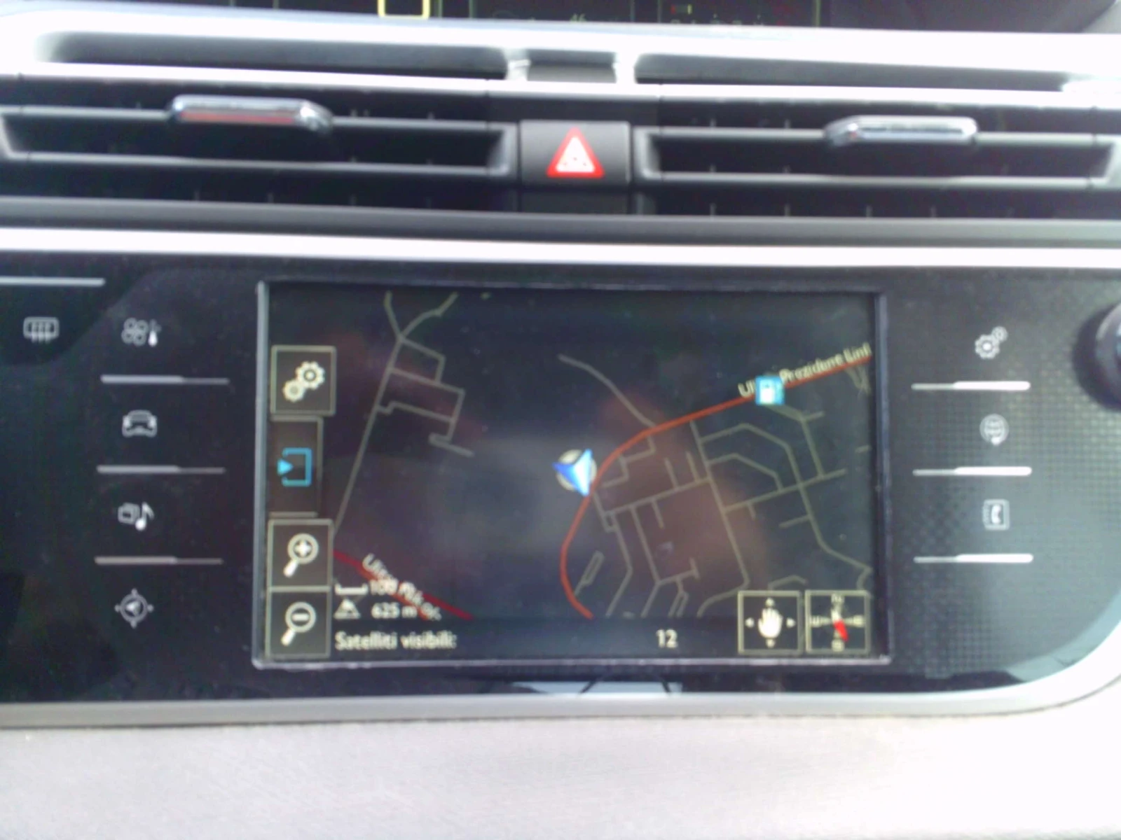 Citroen C4 Picasso 1.6 HDI automat, снимка 11 - Автомобили и джипове - 55691894