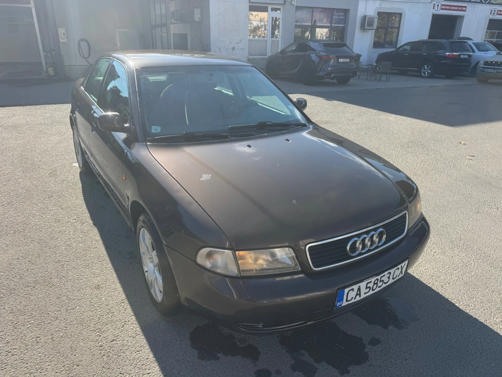 Audi A4 1.6 i, снимка 10 - Автомобили и джипове - 55902632